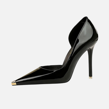Salto Tokyo Scarpin Feminino em Verniz com Detalhe Dourado